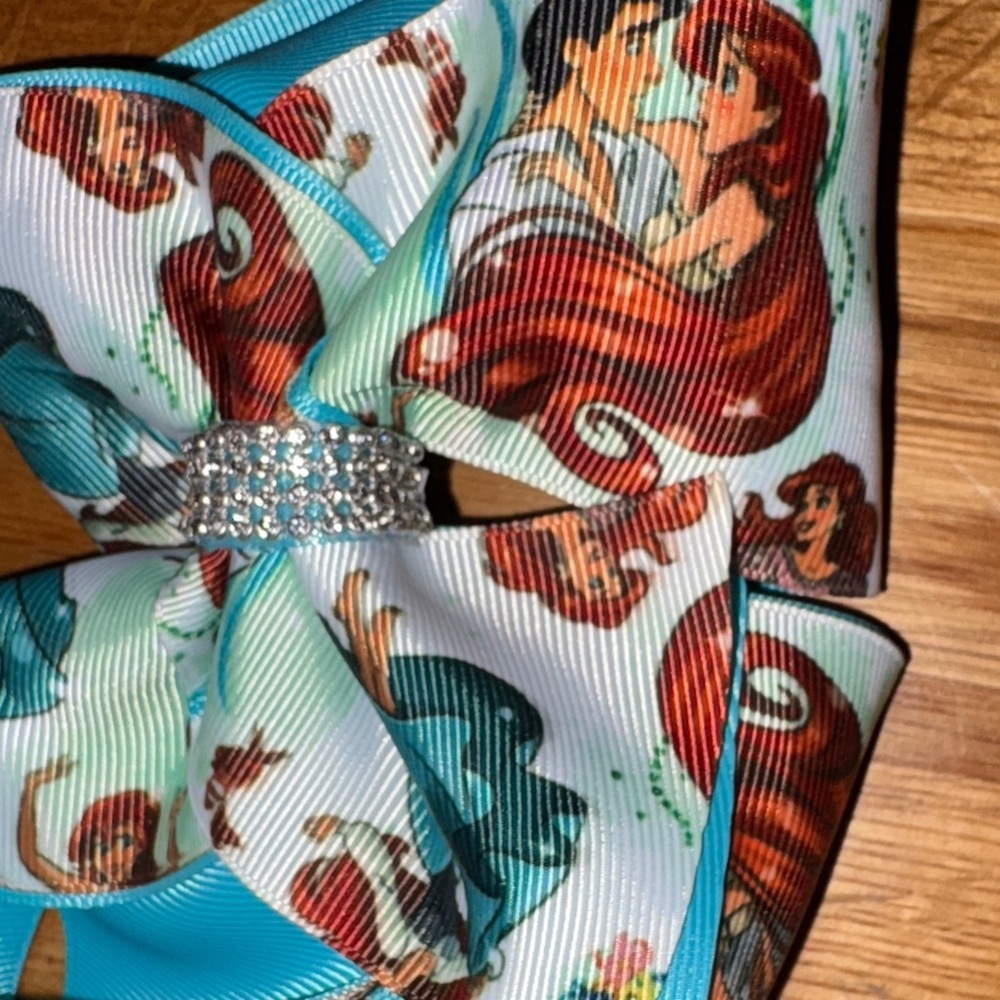 Enchanting The Little Mermaid Hair Bow - Picture 3 of 3